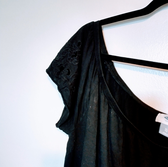 Old Navy black off the shoulder top with short sleeves size XL - Picture 4 of 4